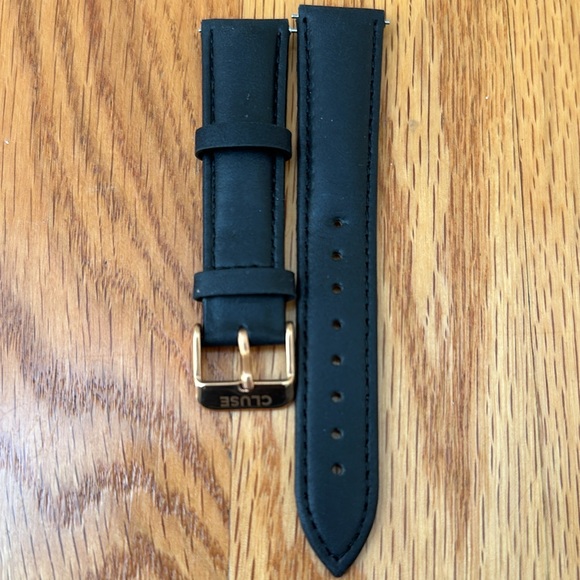 CLUSE NEW Watch Black w/Rose Gold Tone & Leather Straps & Case - Picture 8 of 10